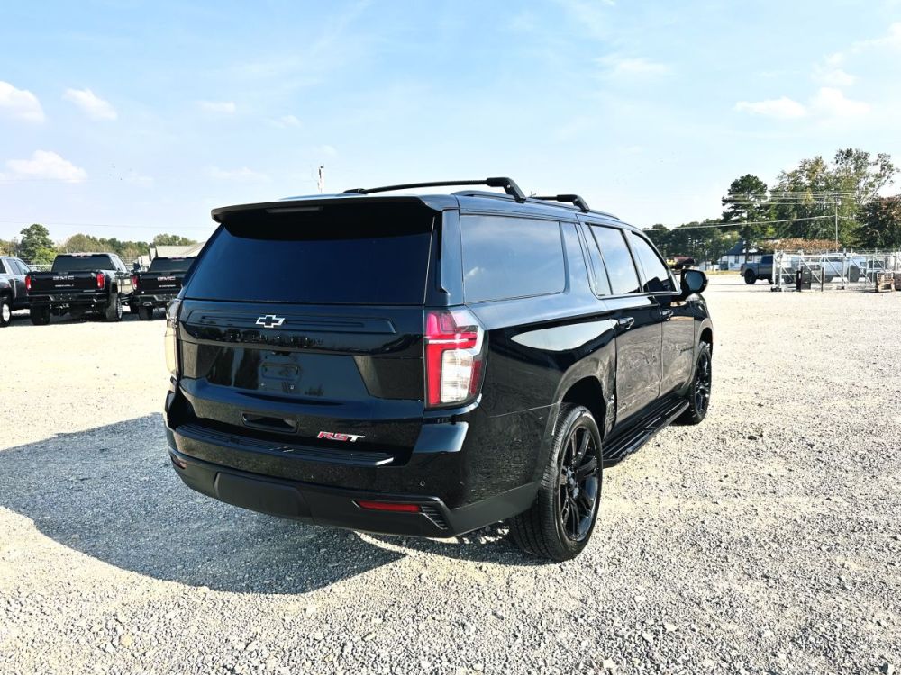 2023 Chevrolet Suburban RST 4X4 - photo 11