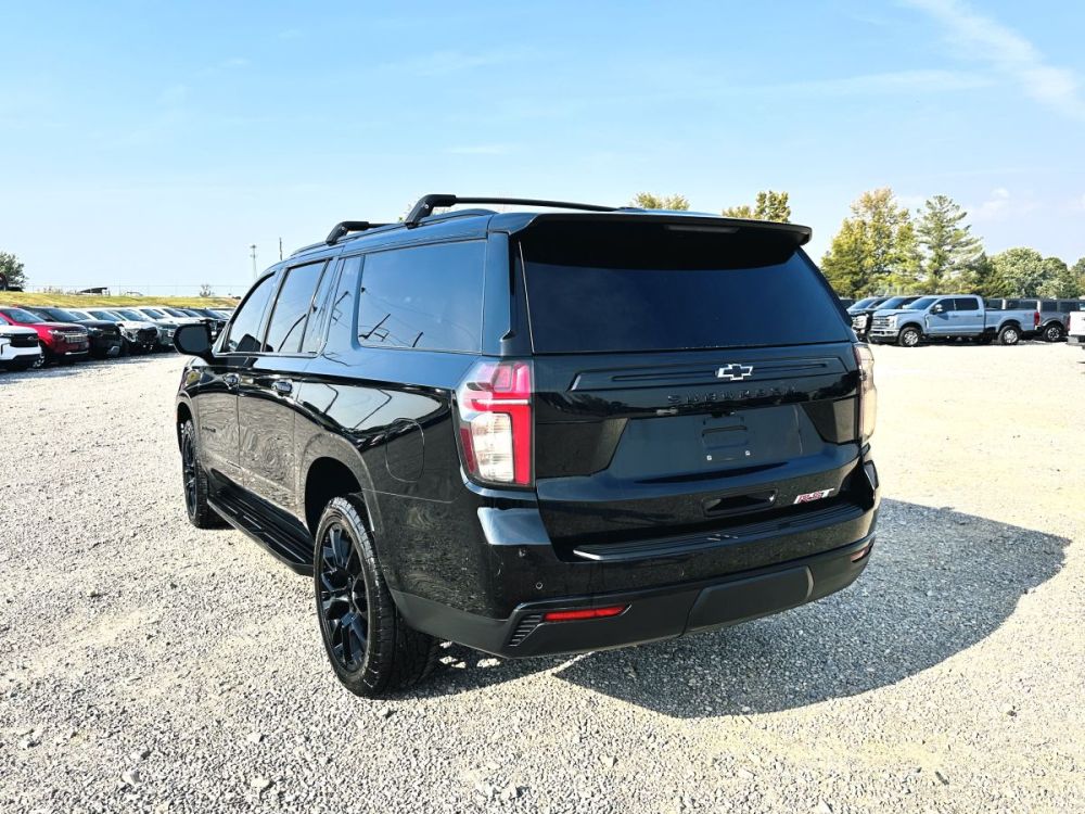 2023 Chevrolet Suburban RST 4X4 - photo 5