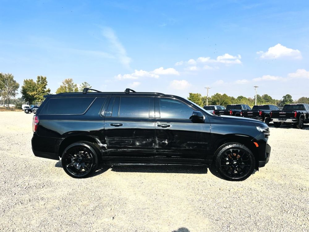 2023 Chevrolet Suburban RST 4X4 - photo 9