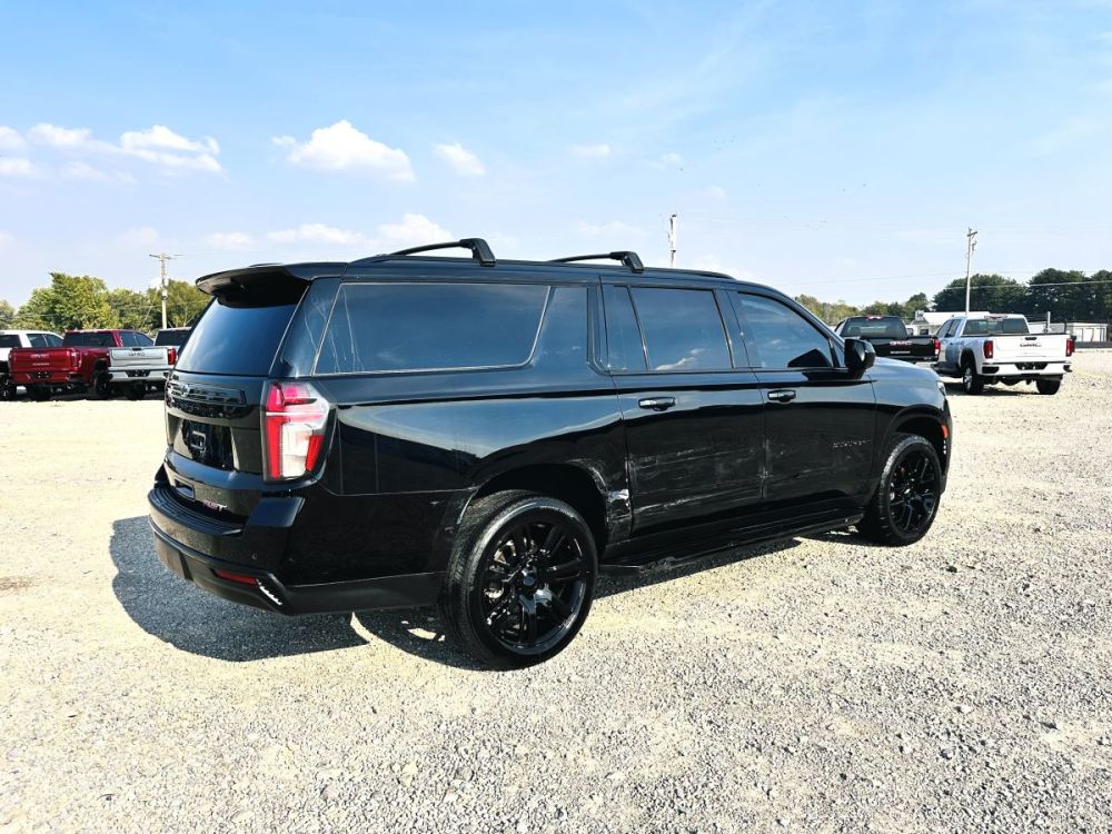 2023 Chevrolet Suburban RST 4X4 - photo 10