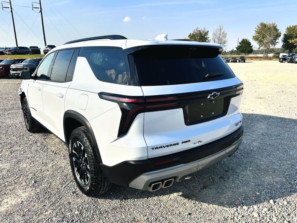 2026 Chevrolet Traverse Z71 AWD - photo 11