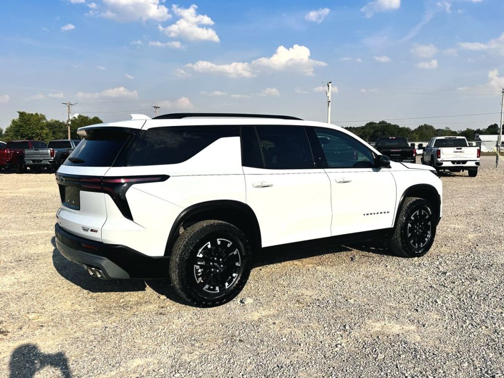 2026 Chevrolet Traverse Z71 AWD - photo 4