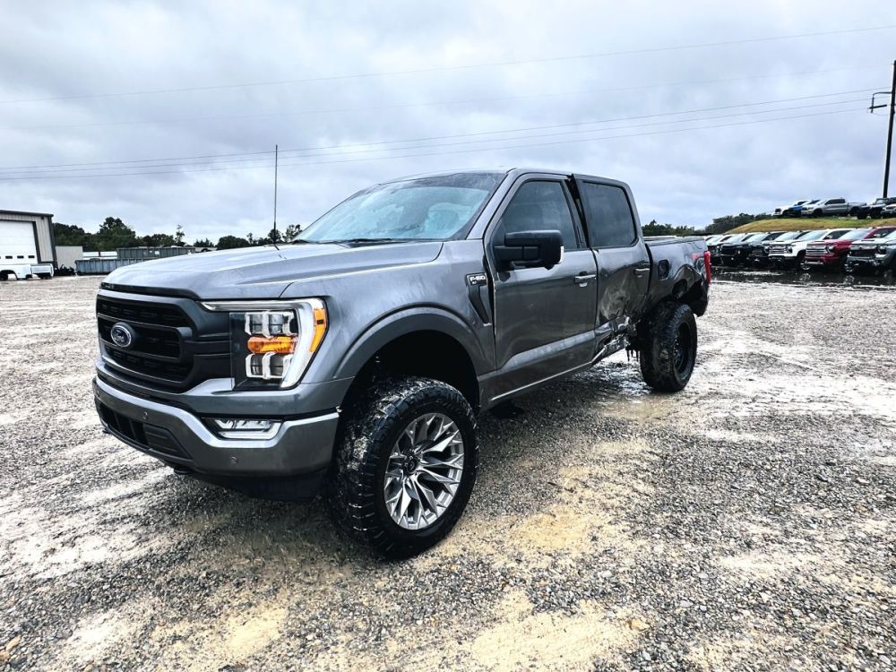 2022 Ford F150 XLT Sport 4X4 - photo 7
