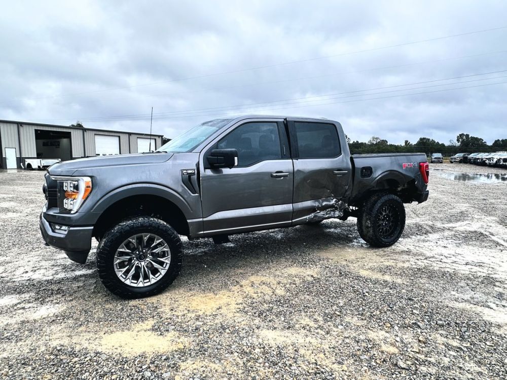 2022 Ford F150 XLT Sport 4X4 - photo 8