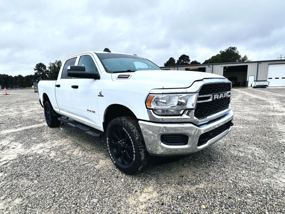 2022 RAM 2500 TRADESMAN 4X4 - CLEAR TITLE - NEVER WRECKED - photo 2