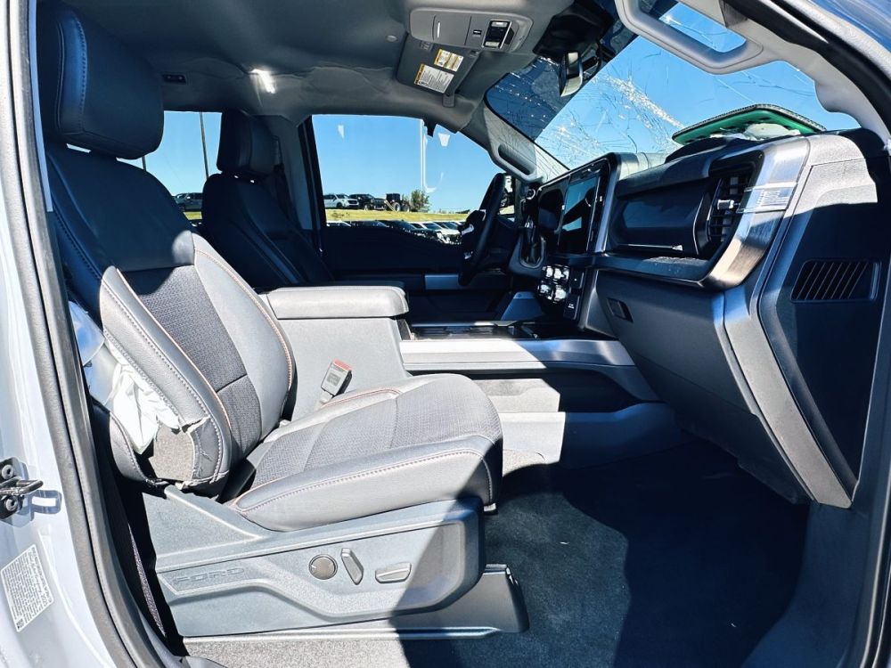 2026 Ford F250 Lariat 4X4 - photo 16