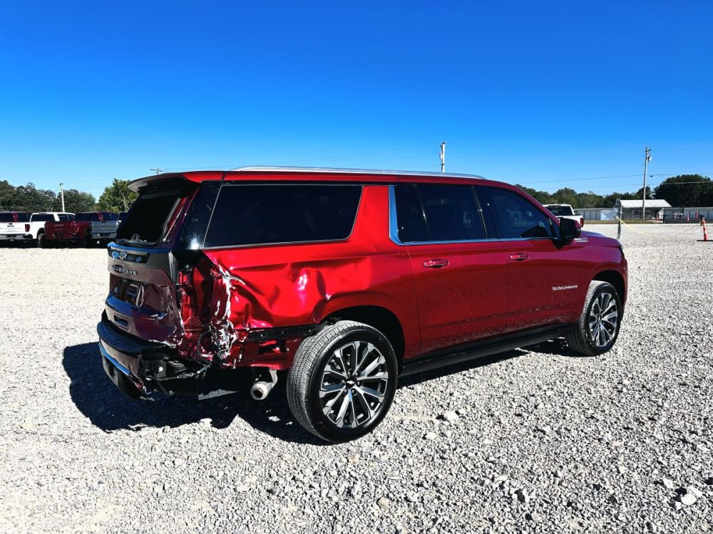 2025 Chevrolet Suburban High Country 4X4 - photo 10