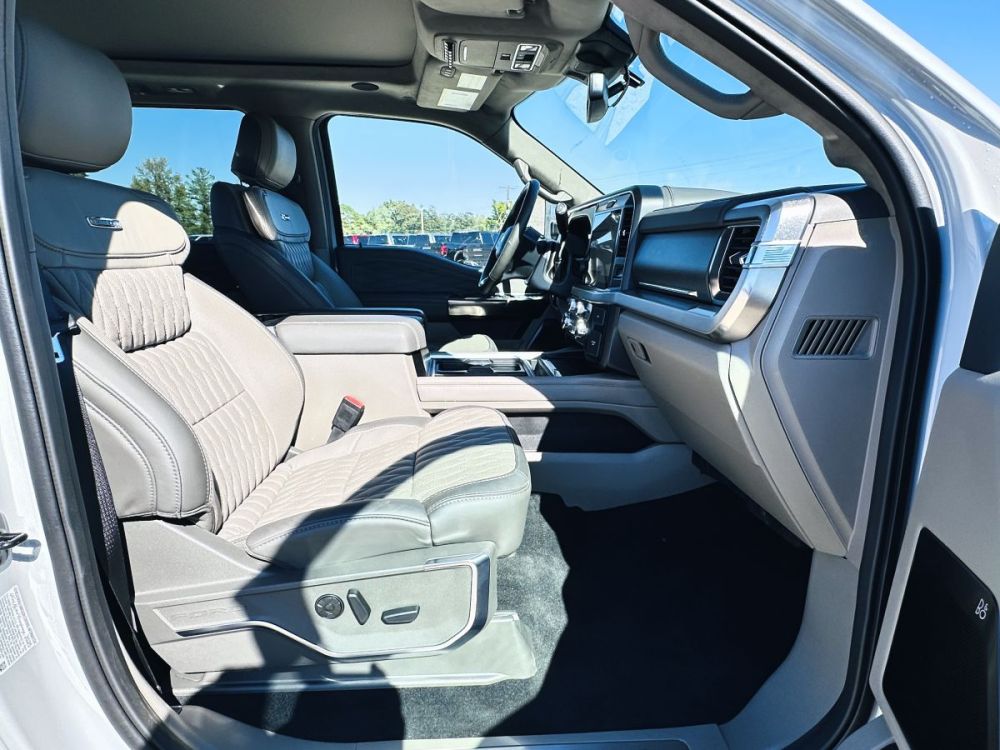 2026 Ford F350 Platinum Plus FX4 - photo 16