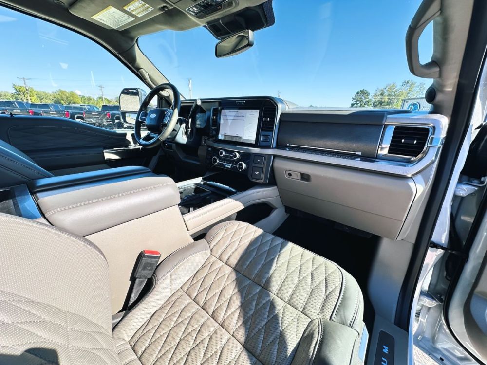 2026 Ford F350 Platinum Plus FX4 - photo 18