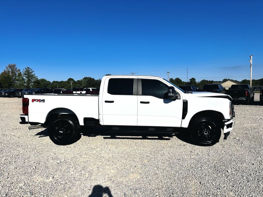 2024 Ford F250 STX FX4 - CLEAR TITLE - photo 9