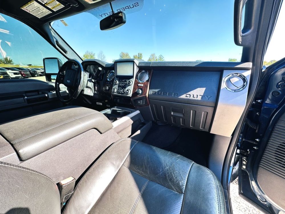 2016 Ford F250 Lariat FX4 - READY TO DRIVE - photo 16