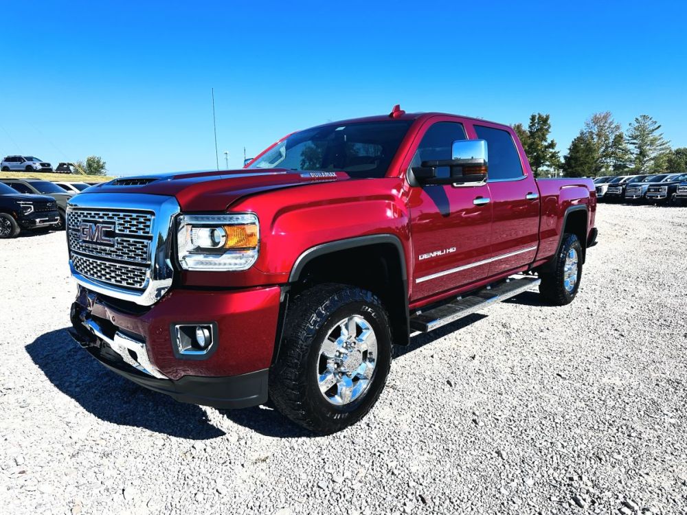 2019 GMC Sierra 3500HD Denali 4X4 - GOOD AIRBAGS - photo 2