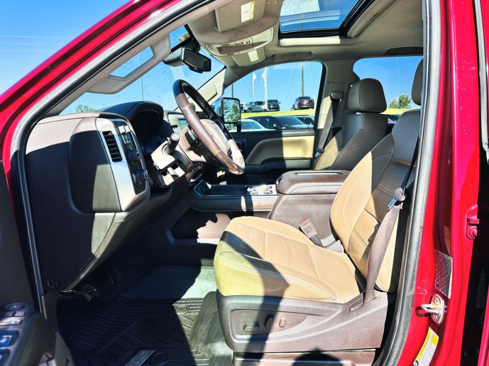 2019 GMC Sierra 3500HD Denali 4X4 - GOOD AIRBAGS - photo 16