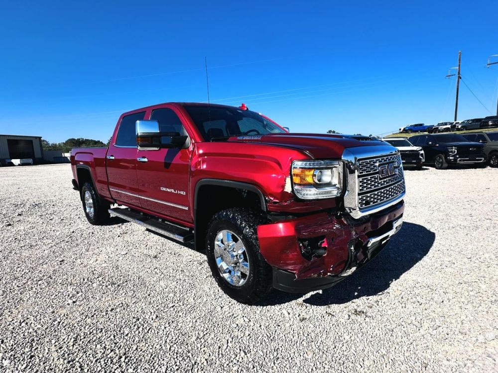 2019 GMC Sierra 3500HD Denali 4X4 - GOOD AIRBAGS - photo 8