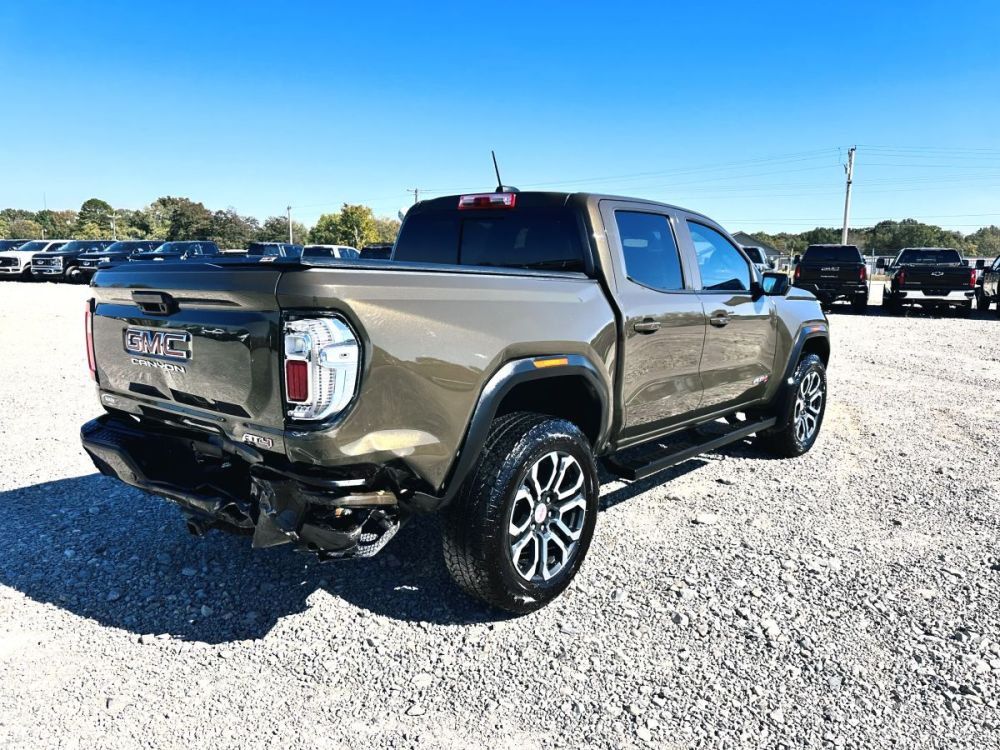 2024 GMC Canyon AT4 - CLEAR TITLE - GOOD AIRBAGS - photo 11