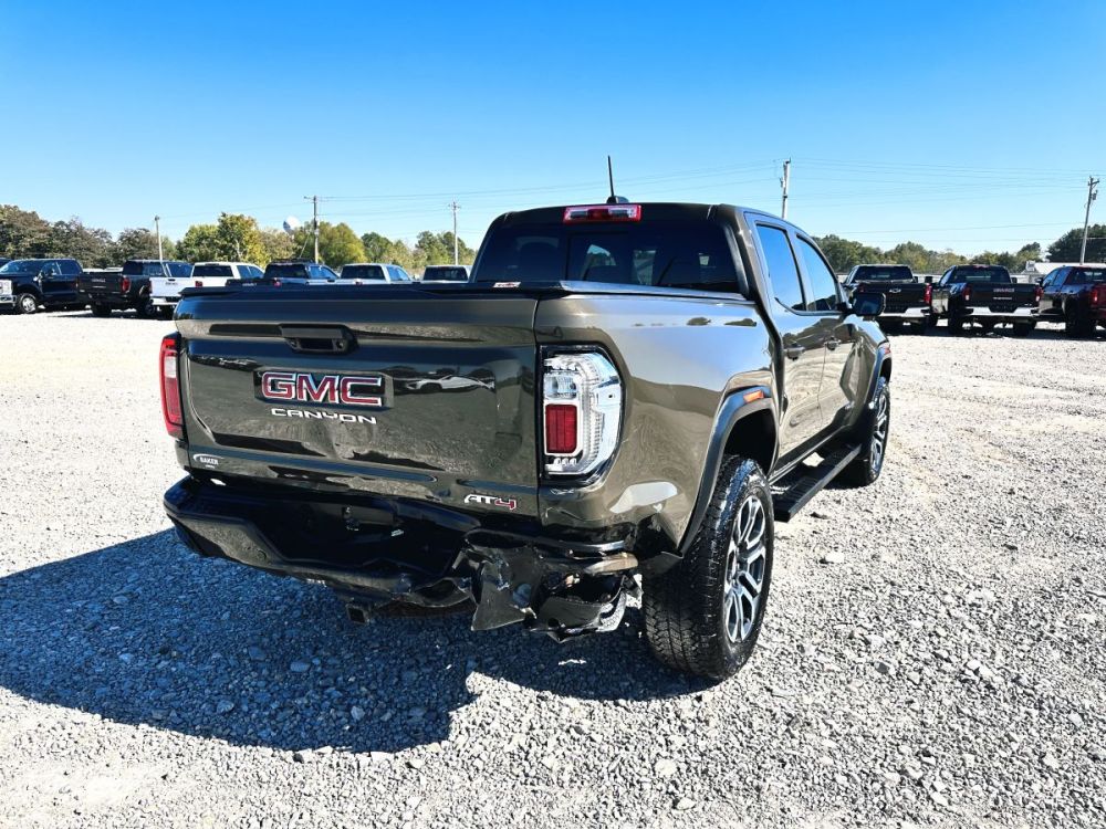 2024 GMC Canyon AT4 - CLEAR TITLE - GOOD AIRBAGS - photo 12
