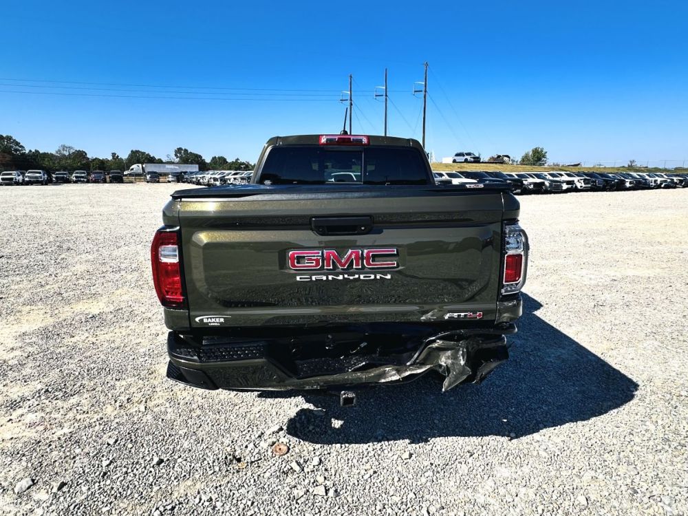 2024 GMC Canyon AT4 - CLEAR TITLE - GOOD AIRBAGS - photo 13