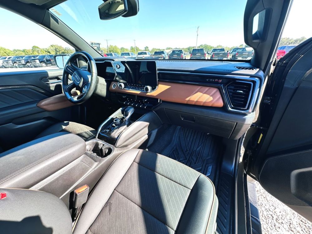 2024 GMC Canyon AT4 - CLEAR TITLE - GOOD AIRBAGS - photo 18