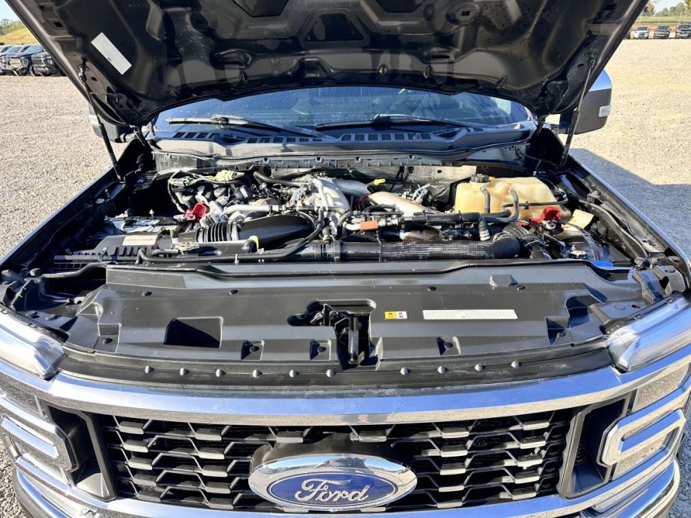 2023 Ford F450 Lariat Ultimate FX4 - photo 13