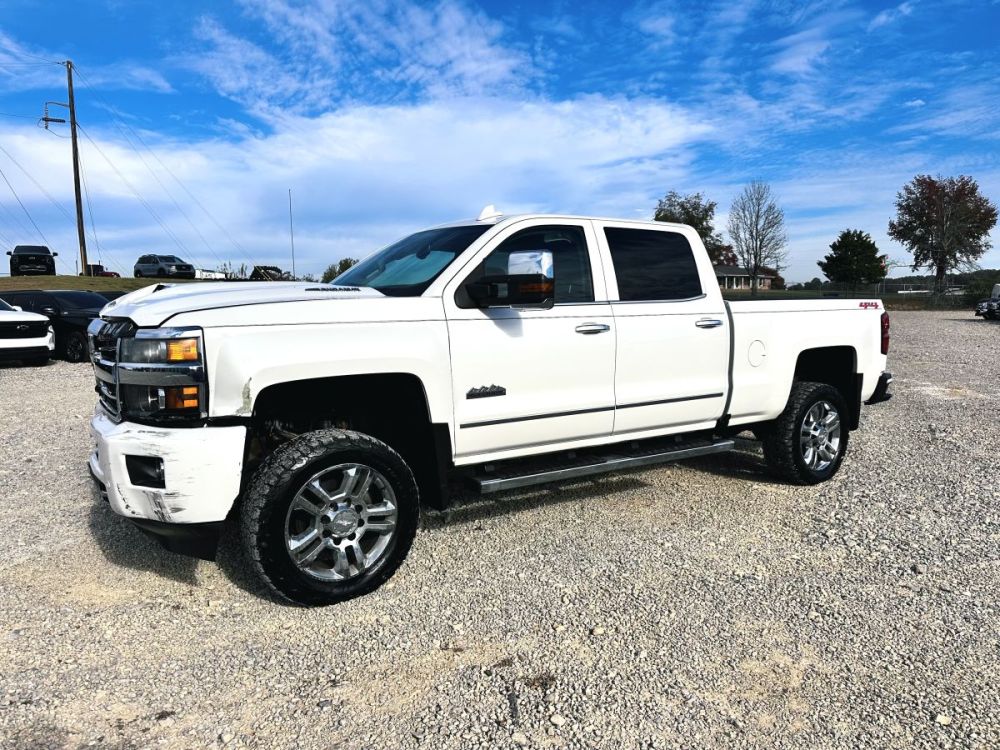 2019 Chevrolet Silverado 2500HD High Country 4X4 - photo 1