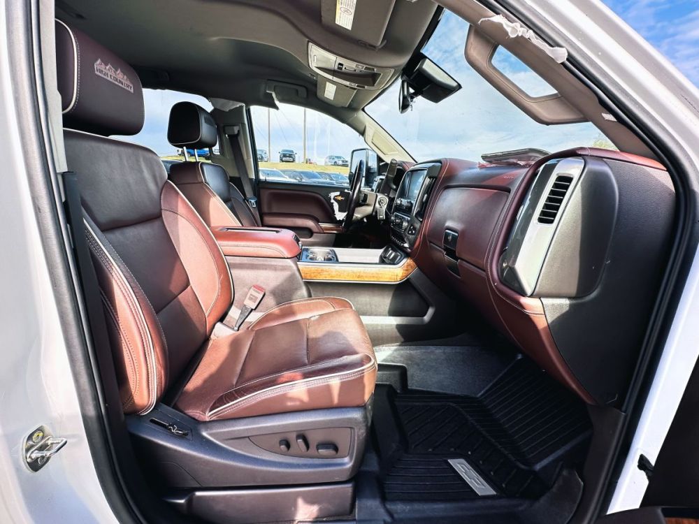2019 Chevrolet Silverado 2500HD High Country 4X4 - photo 14