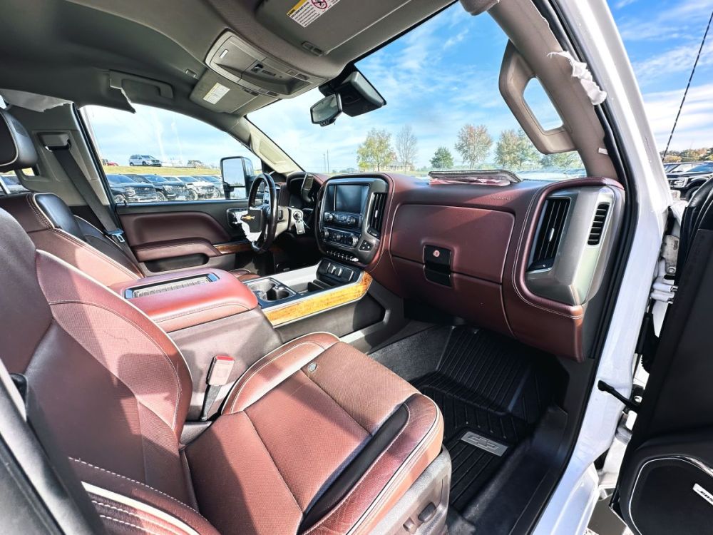 2019 Chevrolet Silverado 2500HD High Country 4X4 - photo 16