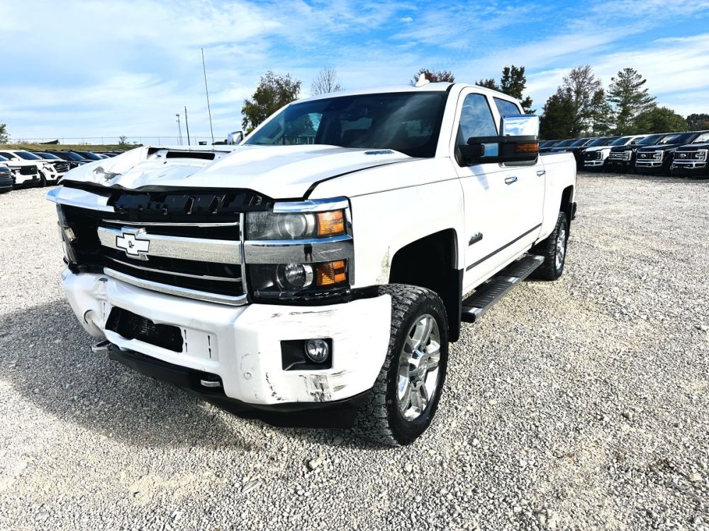 2019 Chevrolet Silverado 2500HD High Country 4X4 - photo 2