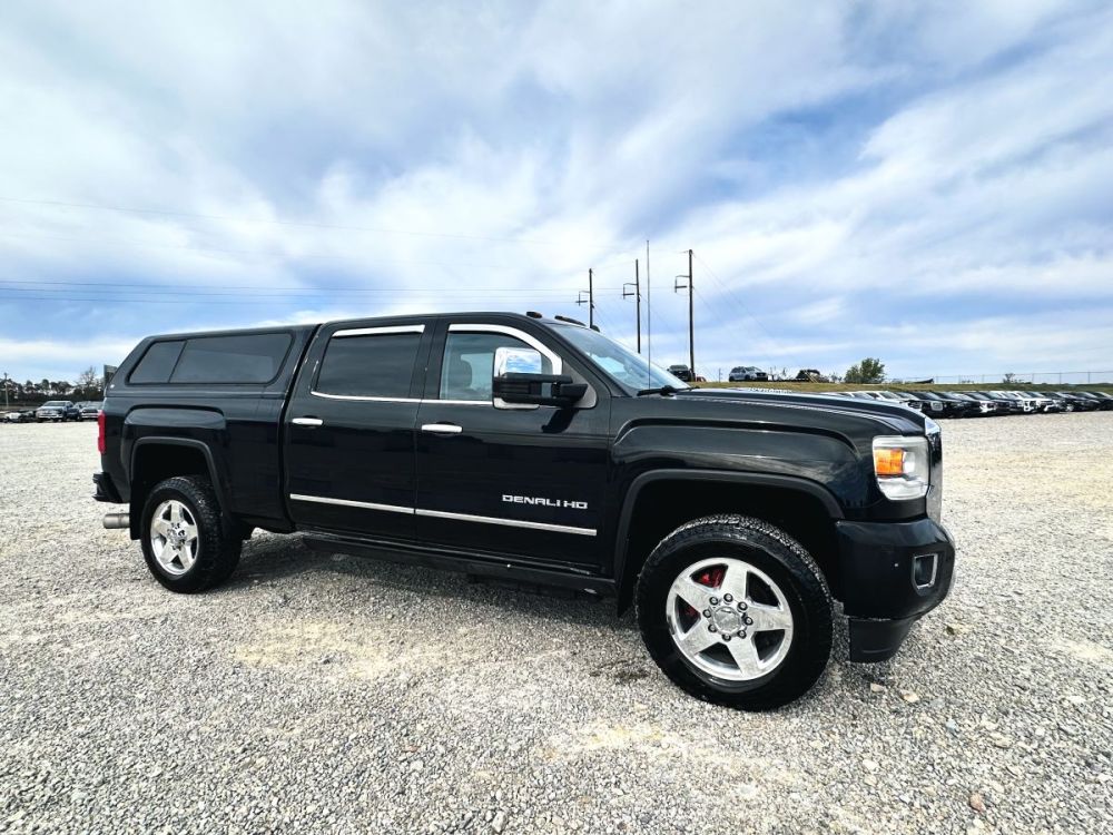 2015 GMC Sierra 2500HD Denali 4X4 - READY TO DRIVE - photo 1