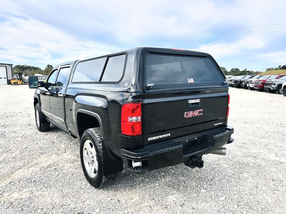2015 GMC Sierra 2500HD Denali 4X4 - READY TO DRIVE - photo 12