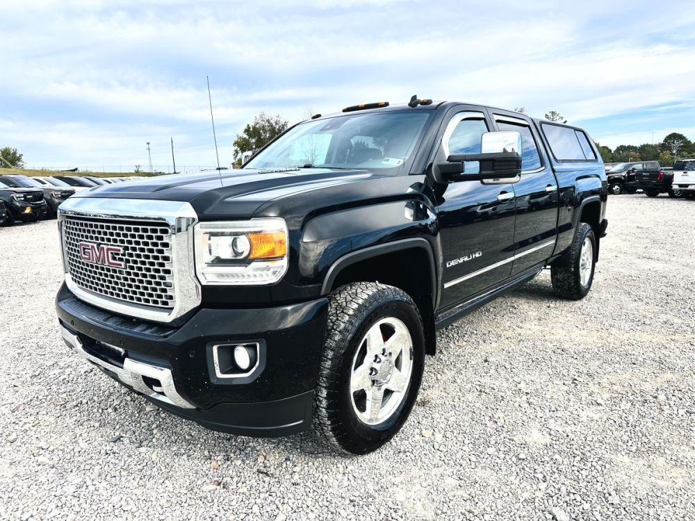 2015 GMC Sierra 2500HD Denali 4X4 - READY TO DRIVE - photo 8