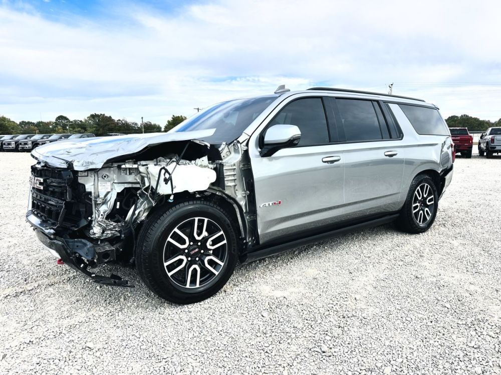 2024 GMC Yukon XL AT4 - 6.2L V8 - photo 7