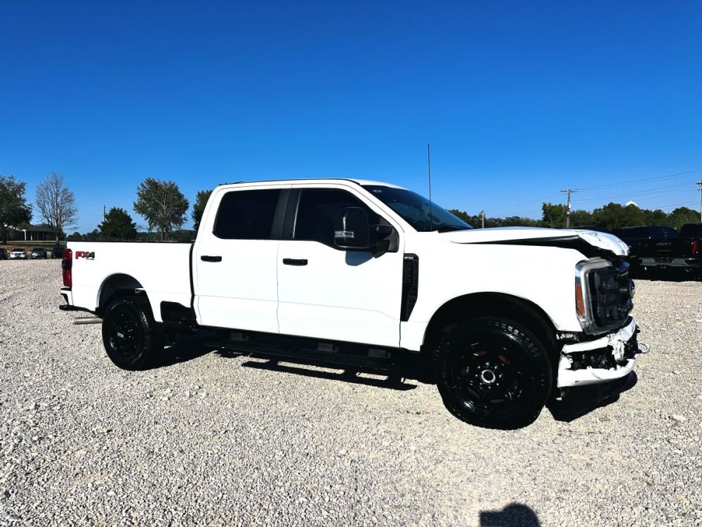 2024 Ford F250 STX FX4 - CLEAR TITLE - photo 8