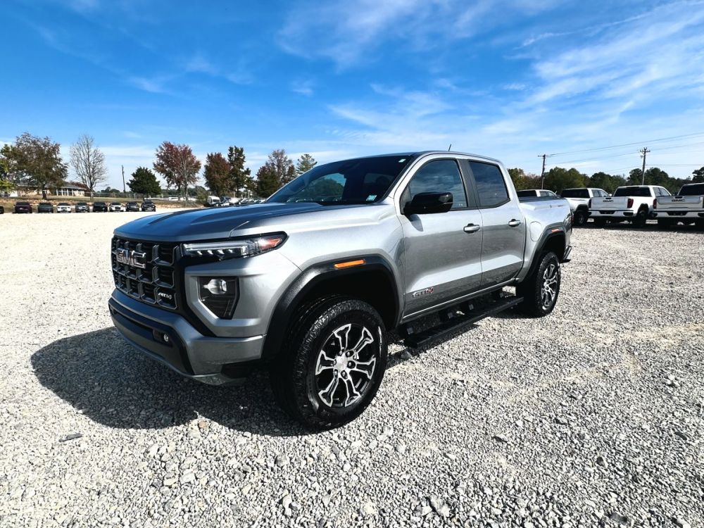 2023 GMC Canyon AT4 - photo 2