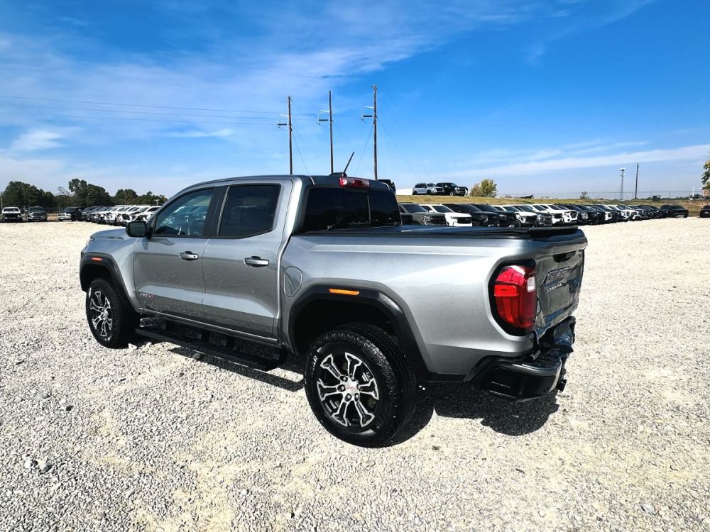 2023 GMC Canyon AT4 - photo 4