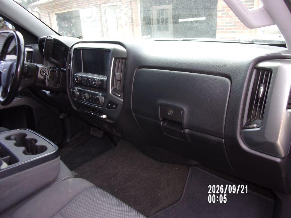 2018 Chevrolet Chevrolet Silverado Crew 4x4 LT - photo 13