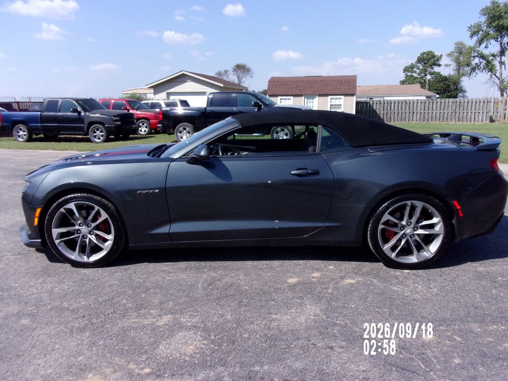 2017 Chevrolet Camaro SS Convertible 50th Anniversary - photo 10