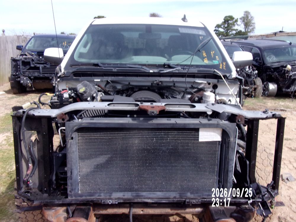 2017 Chevrolet Chevrolet Silverado Crew 4x4 LT - photo 2