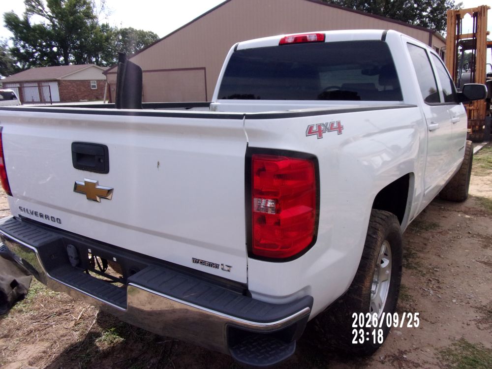2017 Chevrolet Chevrolet Silverado Crew 4x4 LT - photo 5