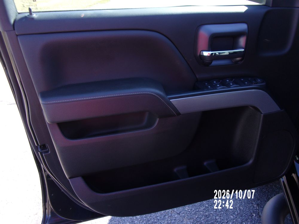 2018 Chevrolet Chevrolet Silverado Crew 4x4 LT - photo 19