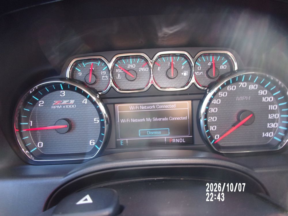 2018 Chevrolet Chevrolet Silverado Crew 4x4 LT - photo 22
