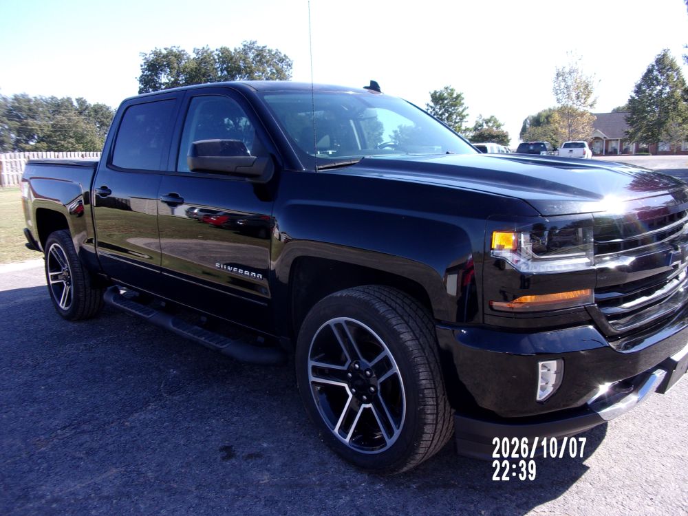 2018 Chevrolet Chevrolet Silverado Crew 4x4 LT - photo 4
