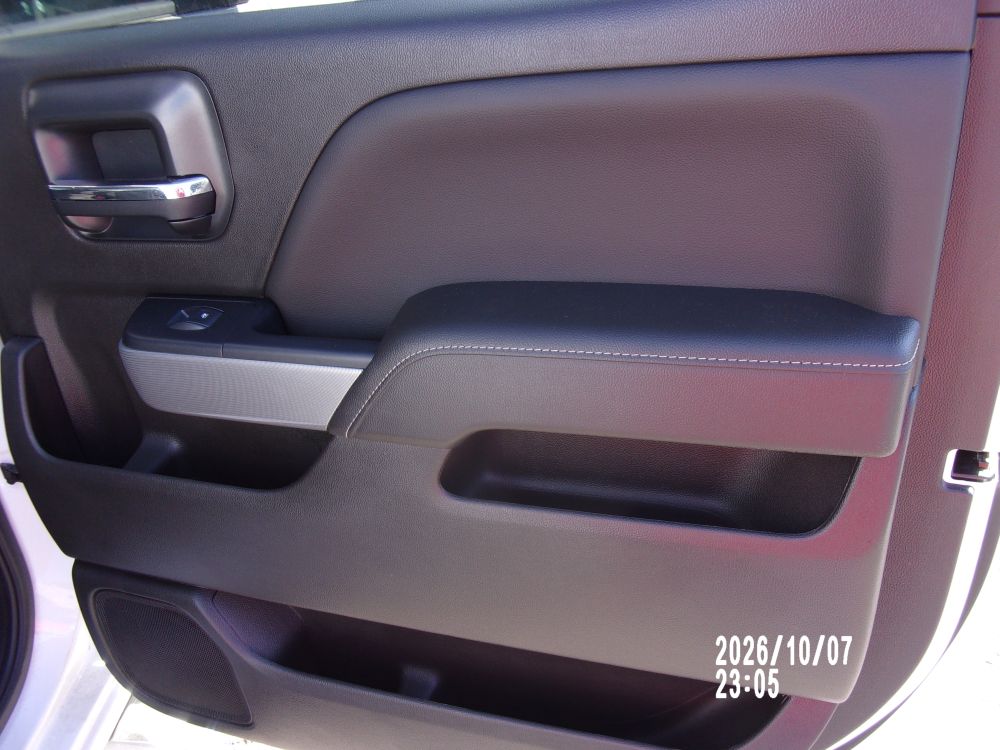 2018 Chevrolet Chevrolet Silverado Crew 4x4 LT - photo 17