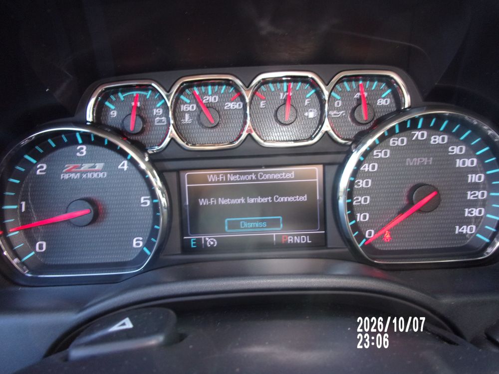 2018 Chevrolet Chevrolet Silverado Crew 4x4 LT - photo 21