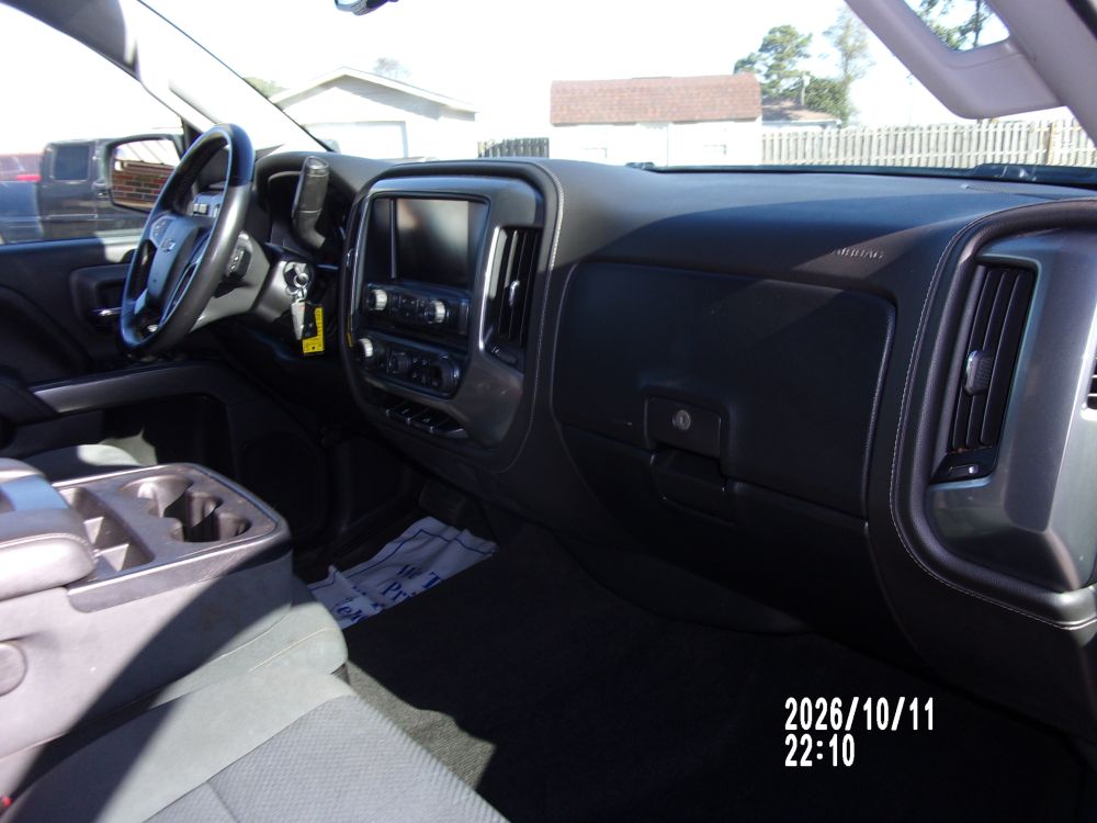 2017 Chevrolet Chevrolet Silverado Crew 4x4 LT - photo 11
