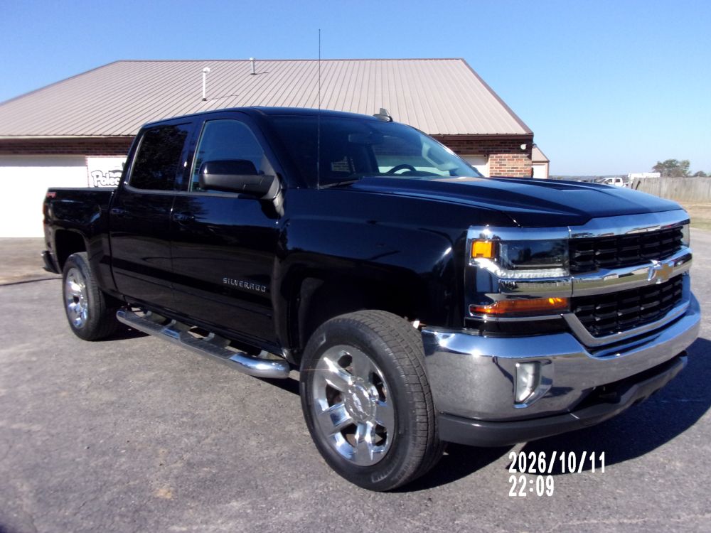 2017 Chevrolet Chevrolet Silverado Crew 4x4 LT - photo 3