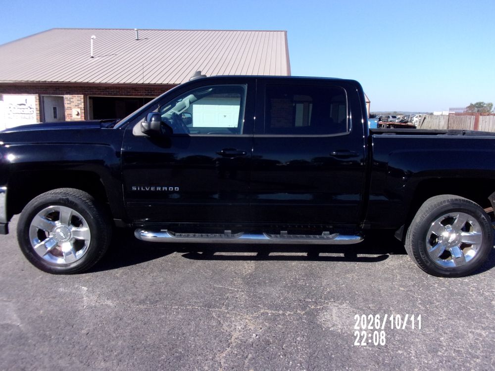 2017 Chevrolet Chevrolet Silverado Crew 4x4 LT - photo 9