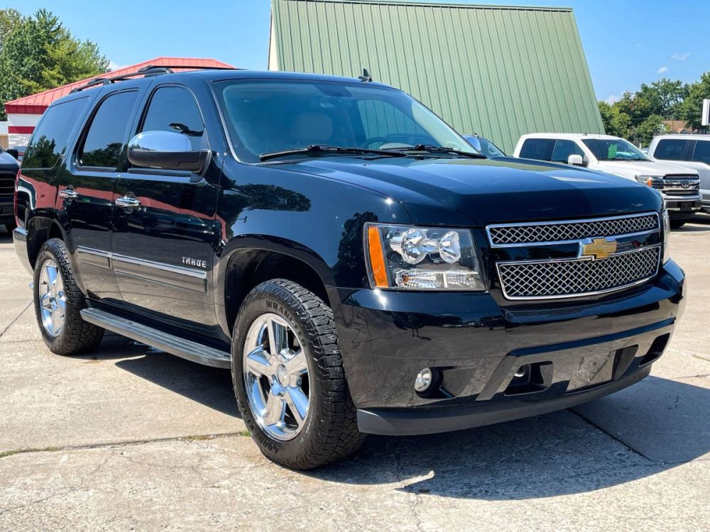 2013 Chevrolet Tahoe LTZ 4x4 - photo 2