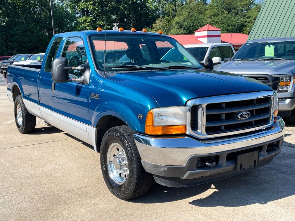 2001 Ford F-250 Super Duty XLT - photo 2