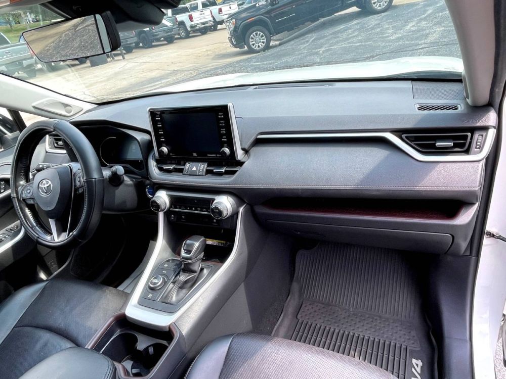 2020 Toyota RAV4 Hybrid Limited AWD - photo 9
