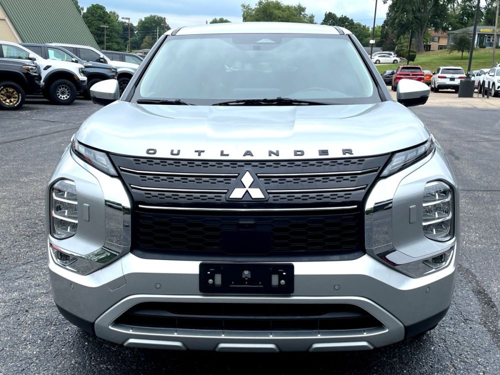 2022 Mitsubishi Outlander - photo 7